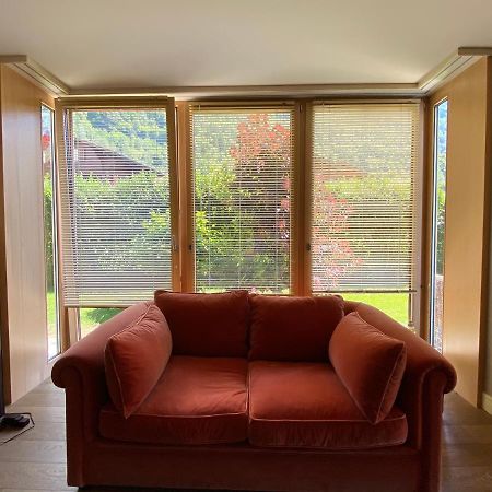 An Apartment In A Modern Swiss Chalet Iseltwald Εξωτερικό φωτογραφία