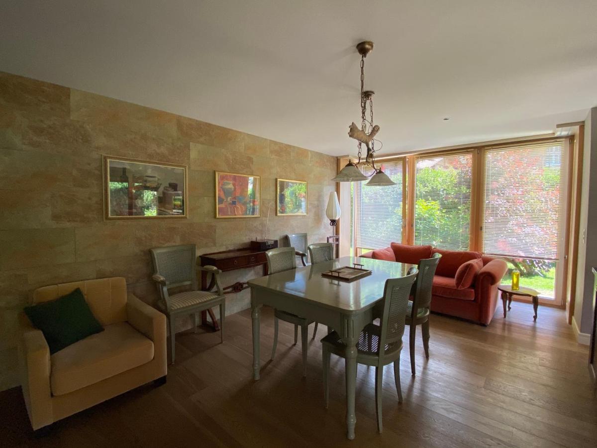 An Apartment In A Modern Swiss Chalet Iseltwald Εξωτερικό φωτογραφία