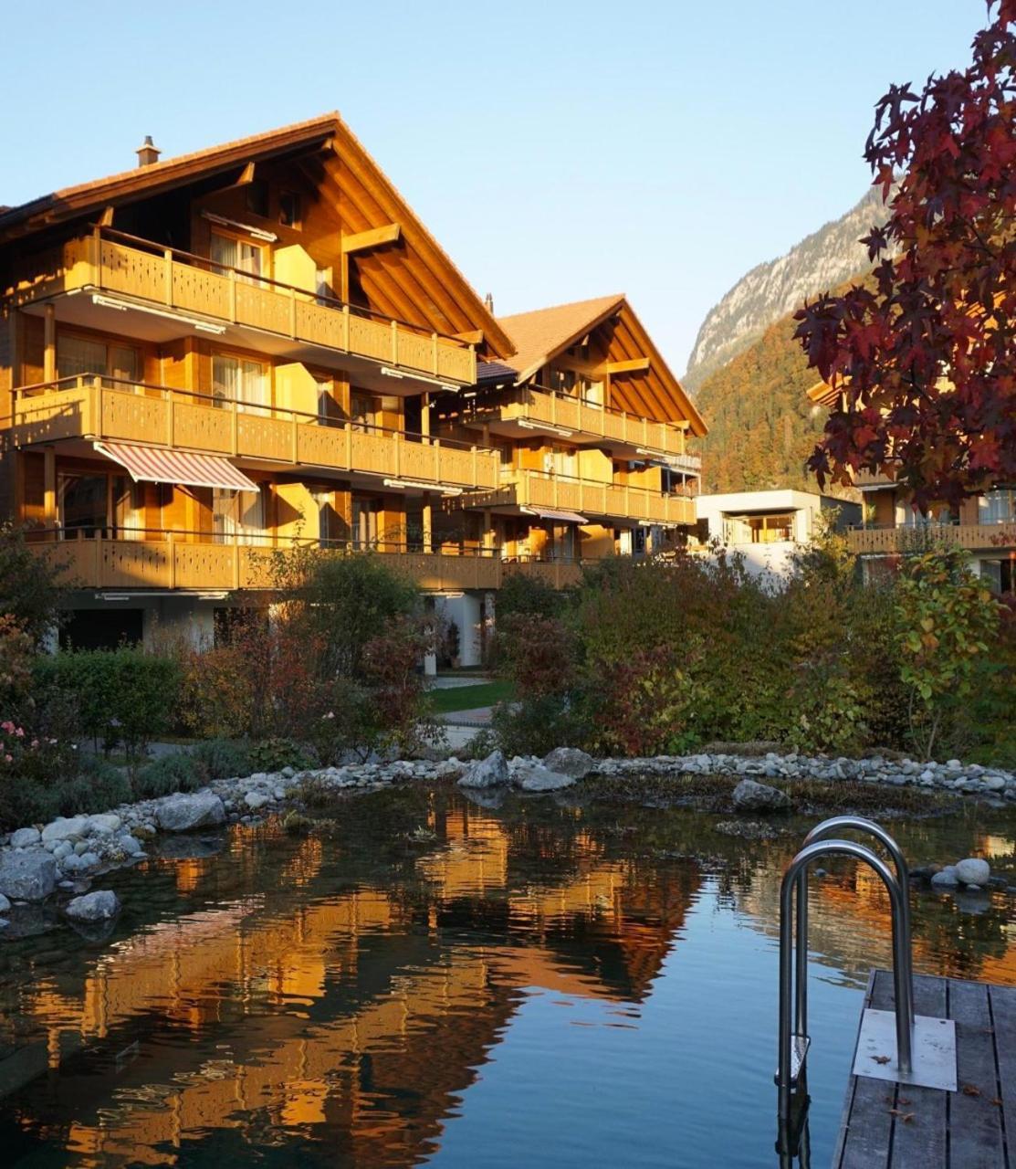 An Apartment In A Modern Swiss Chalet Iseltwald Εξωτερικό φωτογραφία